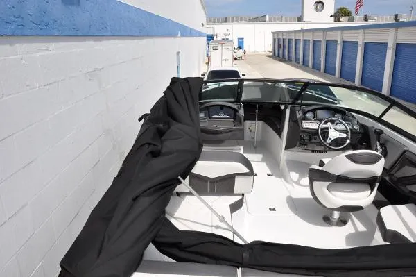 Slide: The Image of Monterey 235 Super Sport 2020 - 11