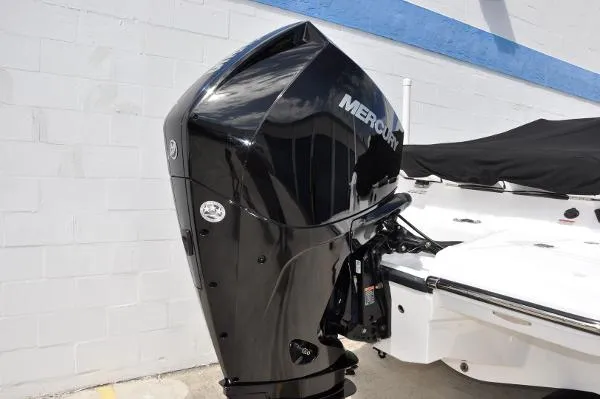 Slide: The Image of Monterey 235 Super Sport 2020 - 7