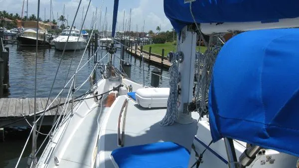 Slide: The Image of Antigua Center Cockpit 1987 - 3