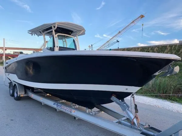 Slide: The Image of Scarab 302 Sport Center Console 2017 - 0