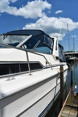 Slide: The Image of Sea Ray 340 Express Cruiser 1985 - 1
