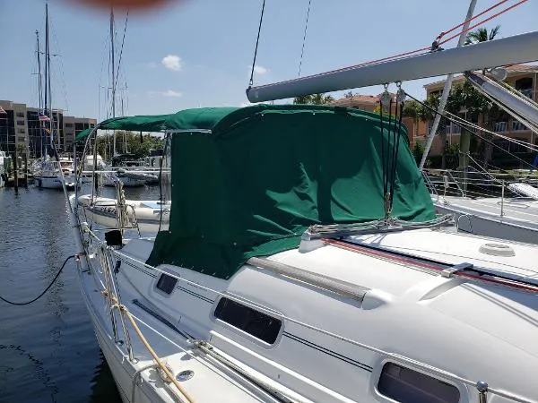 Slide: The Image of Beneteau 343 2007 - 2