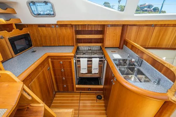 Slide: The Image of Pacific Seacraft Saga 409S 2007 - 11