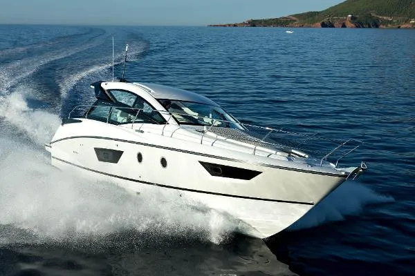 Slide: The Image of Beneteau Gran Turismo 40 2019 - 0