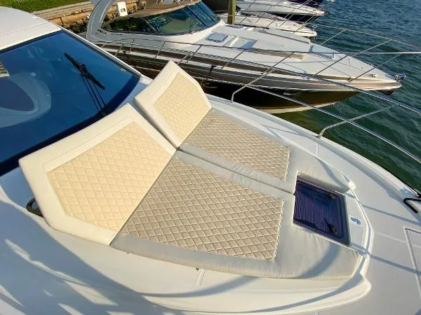 Slide: The Image of Beneteau Gran Turismo 40 2019 - 11
