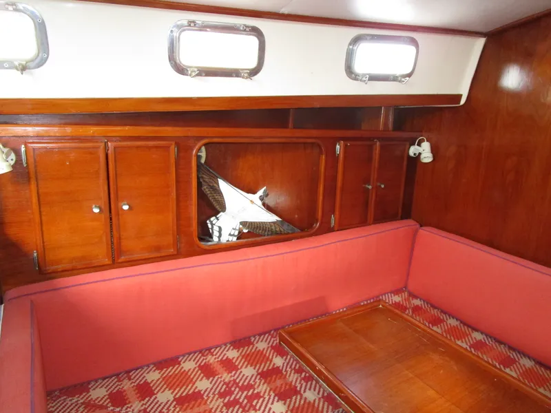 Slide: The Image of Brewer 44 (Center cockpit) 1989 - 10