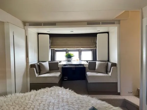 Slide: The Image of Azimut 55S 2018 - 7