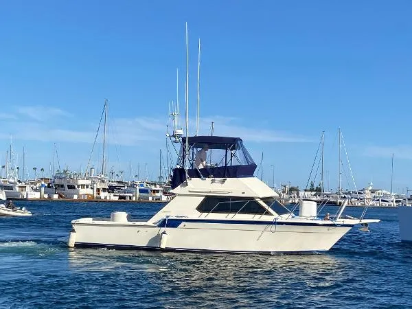 Slide: The Image of Hatteras 32 Flybridge Fisherman 1986 - 0
