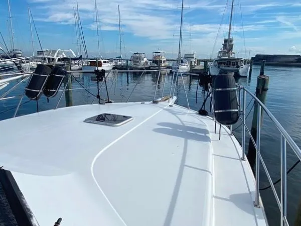 Slide: The Image of Navigator 53 Classic 1997 - 6