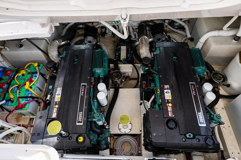 Slide: The Image of Engine room of 2006 Tiara Yachts 4300 Sovran with twin Volvo Penta engines. - 34