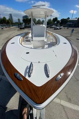 Slide: The Image of Valhalla Boatworks V-33 2020 - 4