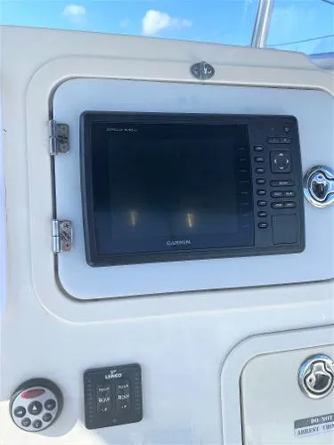 Slide: The Image of Century 2003 32ft Center Console 2003 - 7