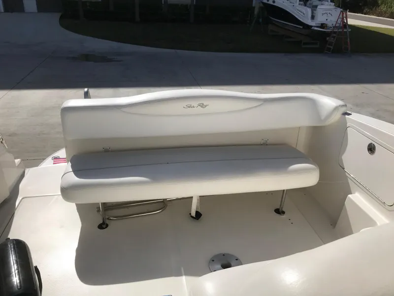 Slide: The Image of Sea Ray 280 Sundancer 2007 - 8