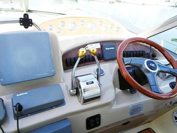 Slide: The Image of Sea Ray 340 Sundancer 1999 - 8