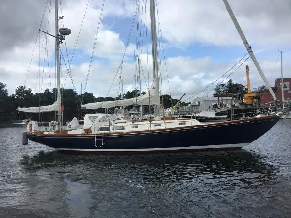 Slide: The Image of Hinckley Yachts Bermuda 40 MK III 1982 - 0