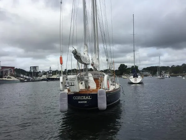 Slide: The Image of Hinckley Yachts Bermuda 40 MK III 1982 - 2