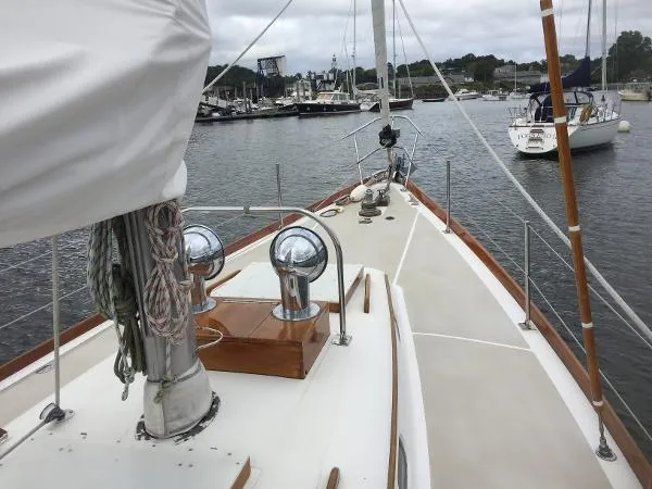 Slide: The Image of Hinckley Yachts Bermuda 40 MK III 1982 - 4
