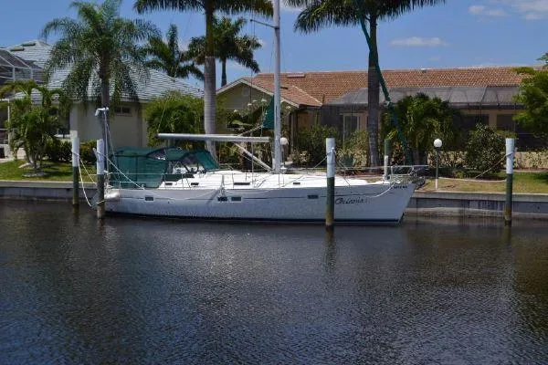 Slide: The Image of Beneteau 411 No Hurricane Damage! 1999 - 0