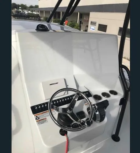 Slide: The Image of Contender 39 Fisharound 2020 - 4