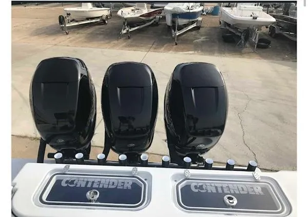 Slide: The Image of Contender 39 Fisharound 2020 - 5
