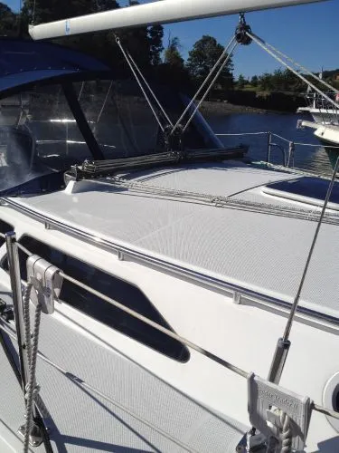 Slide: The Image of Catalina 36 MkII 2003 - 5