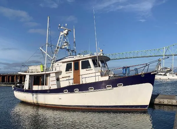 Slide: The Image of Kadey-Krogen Pilothouse 1983 - 0