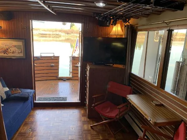 Slide: The Image of Kadey-Krogen Pilothouse 1983 - 5