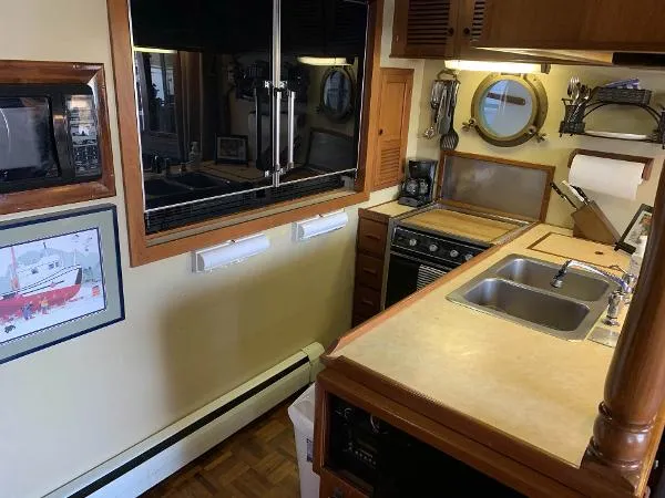 Slide: The Image of Kadey-Krogen Pilothouse 1983 - 8