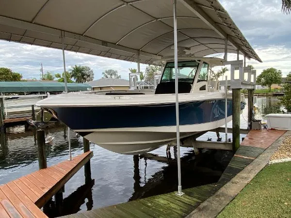 Slide: The Image of Boston Whaler 370 Outrage 2016 - 0