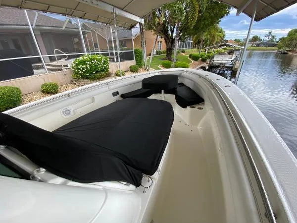 Slide: The Image of Boston Whaler 370 Outrage 2016 - 9