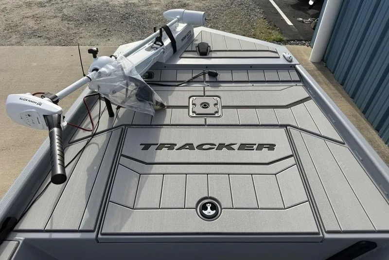 Slide: The Image of 2026 Tracker Bass Tracker Classic CC boat deck with Minn Kota trolling motor. - 5