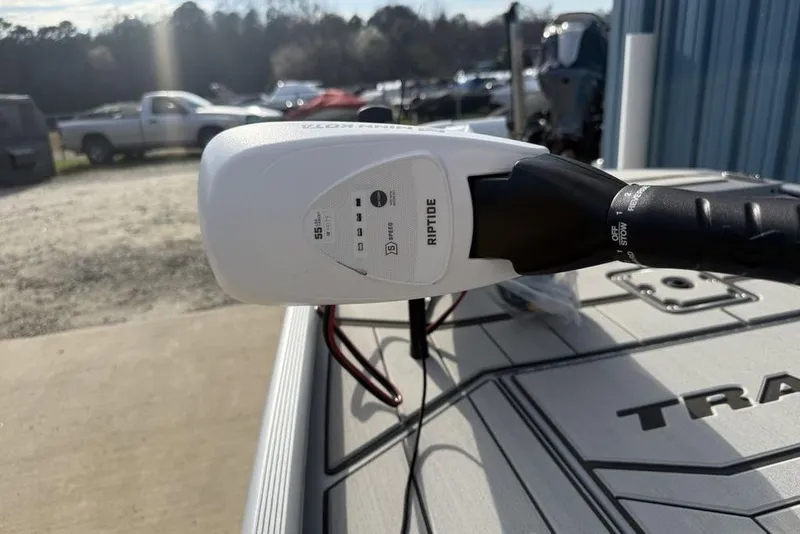 Slide: The Image of 2026 Tracker Bass Tracker Classic CC with Riptide trolling motor on deck. - 9