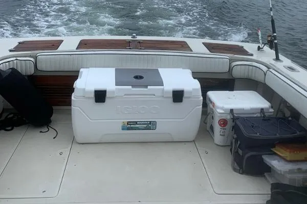 Slide: The Image of Boston Whaler 27 Inboard 1984 - 8