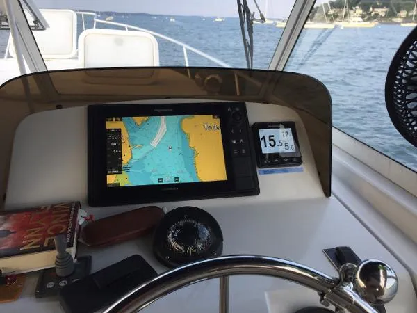Slide: The Image of Mainship Pilot 34 2002 - 6