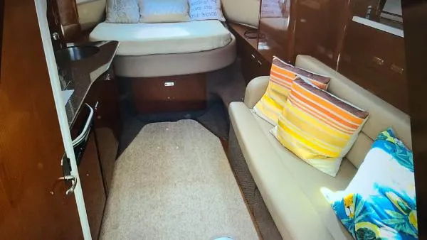 Slide: The Image of Sea Ray 350 Sundancer 2012 - 2