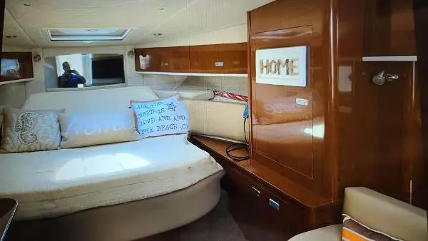 Slide: The Image of Sea Ray 350 Sundancer 2012 - 4