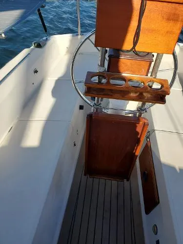 Slide: The Image of Catalina 27 sloop 1984 - 1