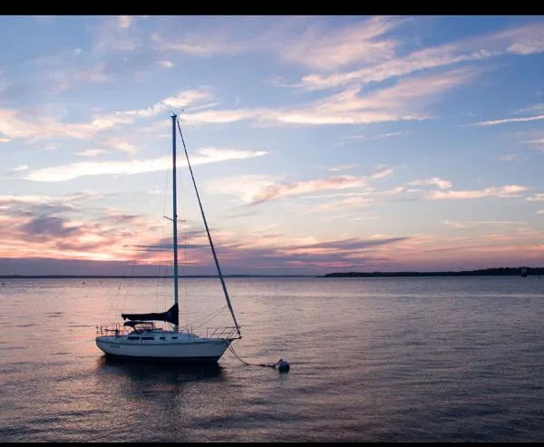 Slide: The Image of Catalina 30 Tall Rig 1993 - 1