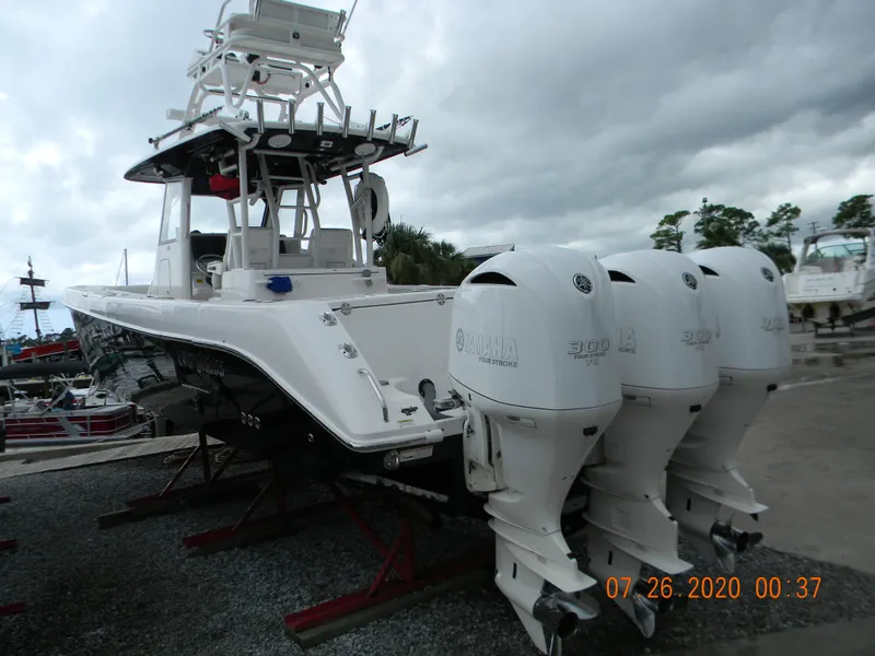 Slide: The Image of Everglades 355 Center Console 2015 - 2