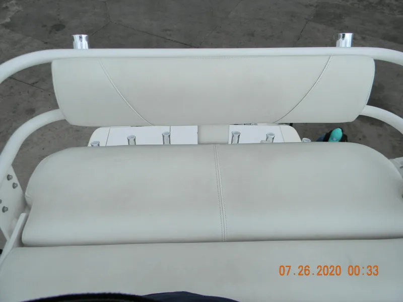 Slide: The Image of Everglades 355 Center Console 2015 - 3