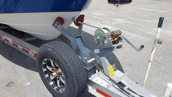 Slide: The Image of Everglades 290 Pilot 2014 Suzuki 300s 2007 - 1