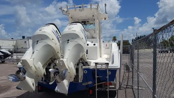 Slide: The Image of Everglades 290 Pilot 2014 Suzuki 300s 2007 - 7