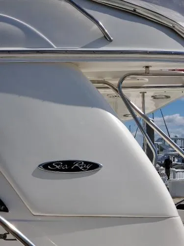 Slide: The Image of Sea Ray 480 Sedan Bridge 2001 - 2