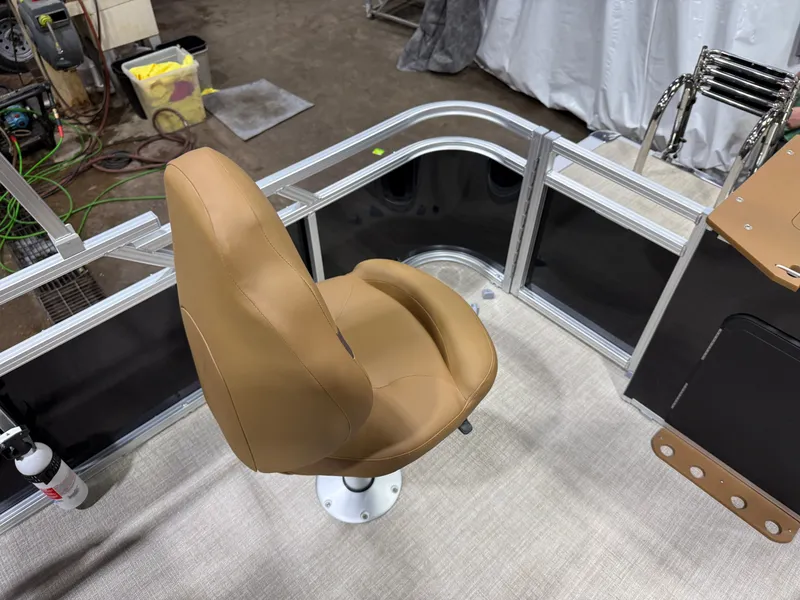 Slide: The Image of Interior of 2026 Tahoe Sport 23E80 pontoon boat with leather seat. - 20