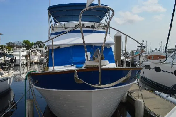 Slide: The Image of Marine Trader 40 Sundeck Trawler 1987 - 10