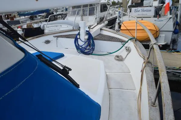Slide: The Image of Marine Trader 40 Sundeck Trawler 1987 - 11