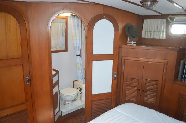 Slide: The Image of Marine Trader 40 Sundeck Trawler 1987 - 9