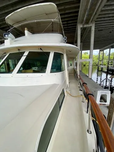 Slide: The Image of Hatteras Cockpit Motor Yacht 1985 - 4
