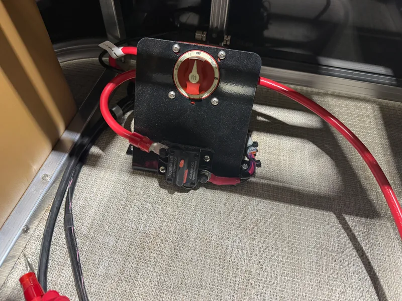 Slide: The Image of Battery switch in Tahoe Sport 1980 Cruise, 2026 model. - 31