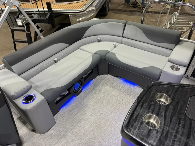 Slide: The Image of Tahoe LTZ 2385 Elite Windshield Tritoon & Honda 4-Stroke EFI 2026 - 18